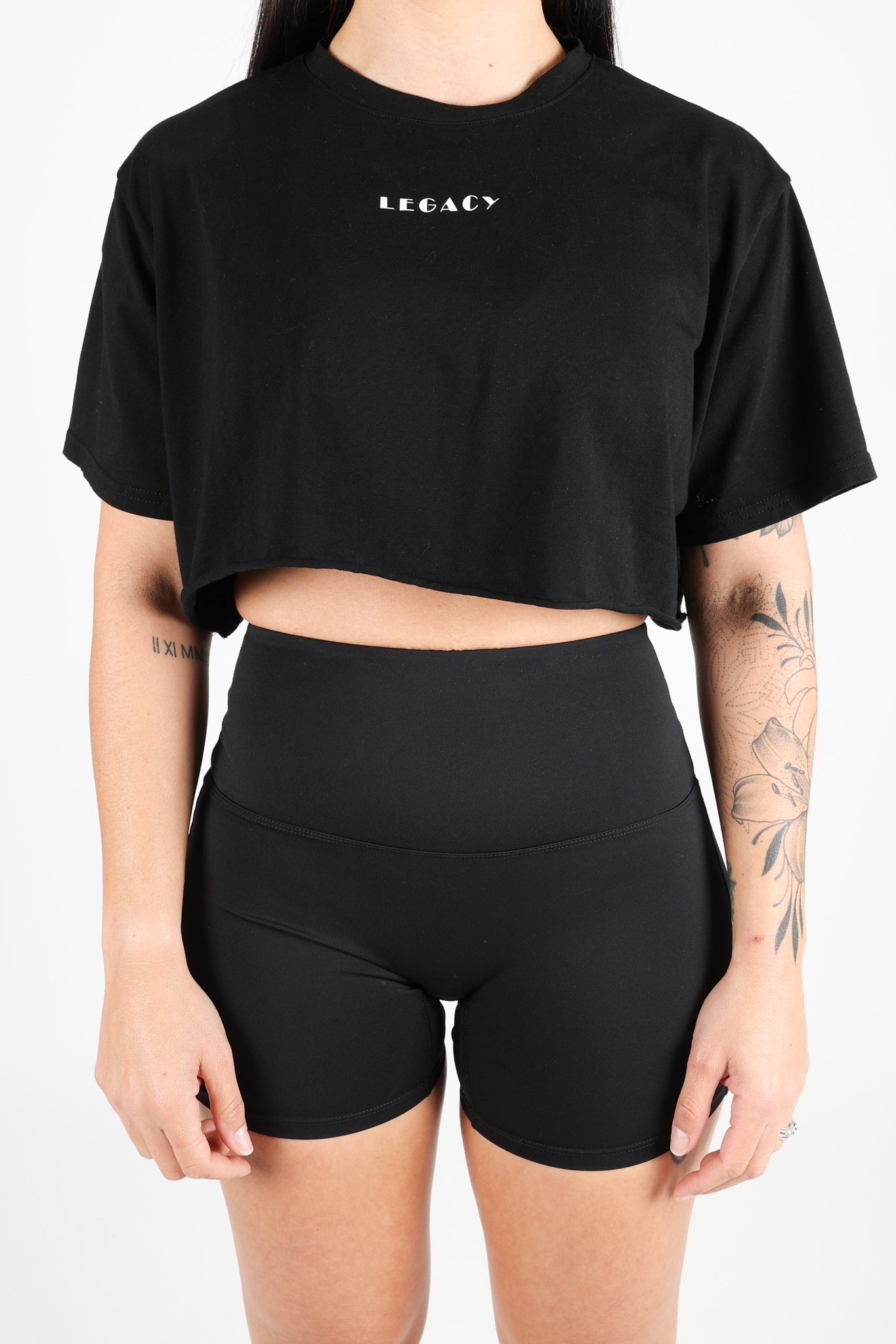 VITALITY CROP TEE - BLACK