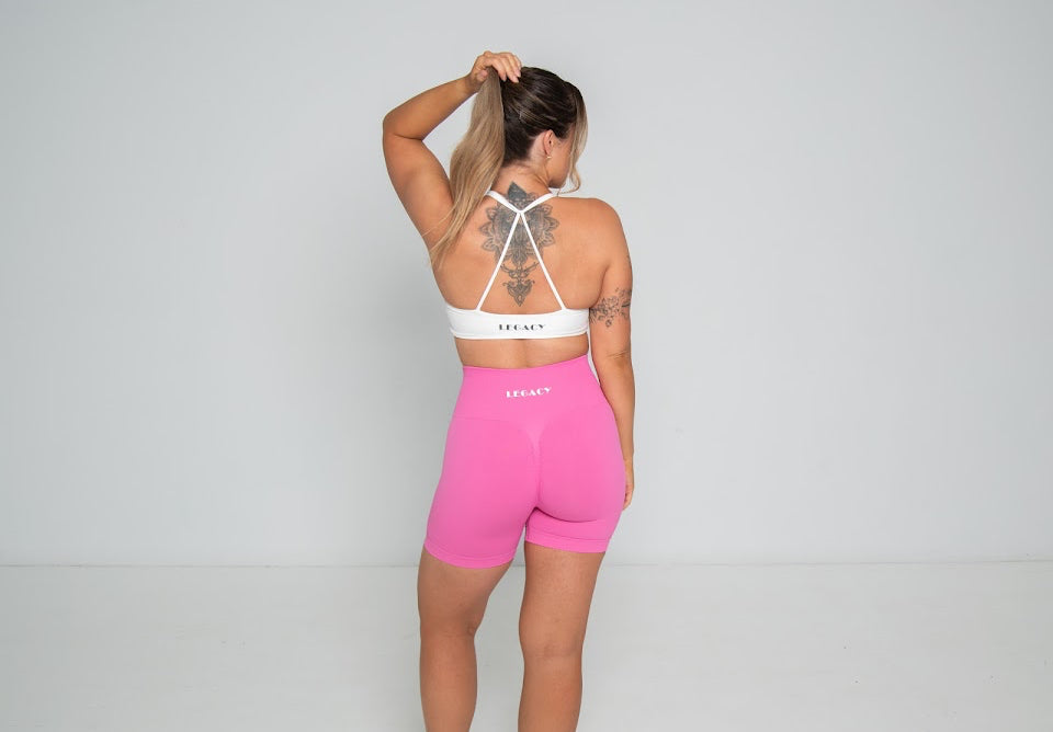 SEAMLESS SCRUNCH SHORTS - PINK
