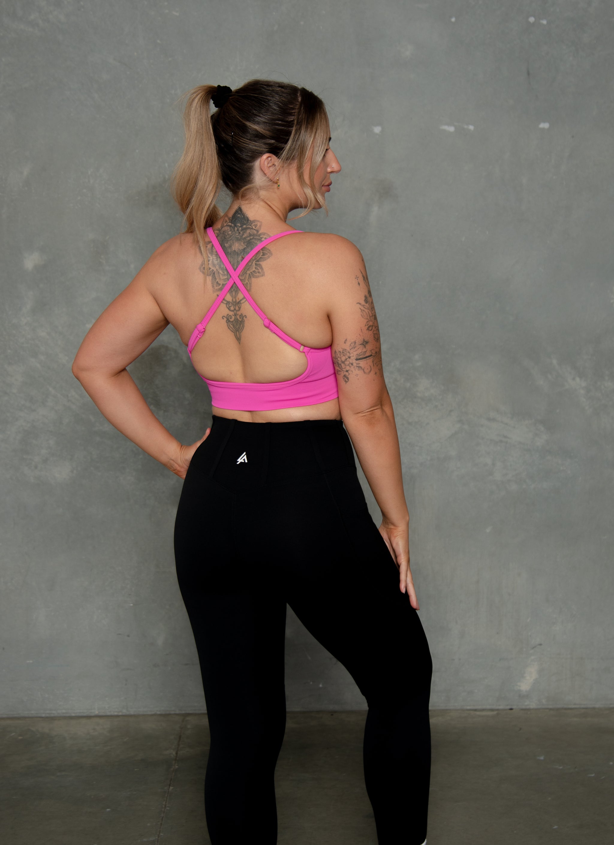 ELEVATE BRA - PINK